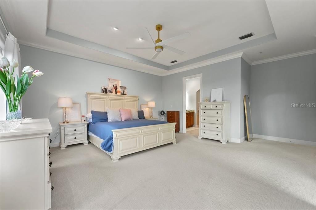 For Sale: $629,000 (3 beds, 3 baths, 2701 Square Feet)