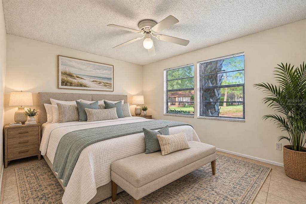 For Sale: $114,900 (2 beds, 2 baths, 915 Square Feet)