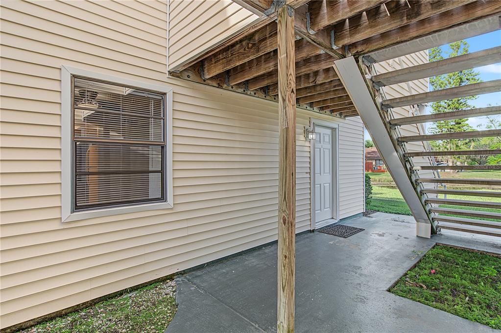 For Sale: $114,900 (2 beds, 2 baths, 915 Square Feet)