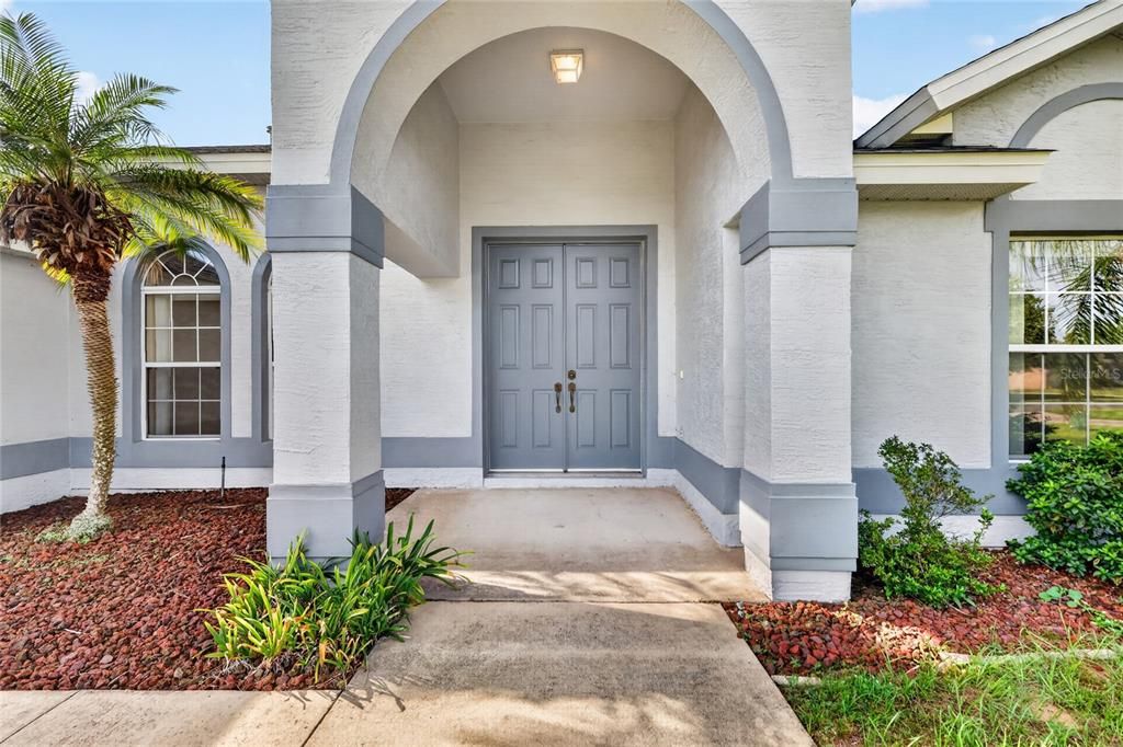 For Sale: $345,000 (3 beds, 2 baths, 1714 Square Feet)