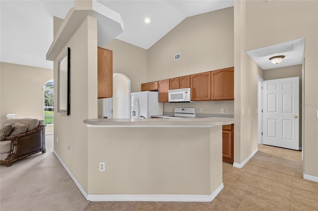 For Sale: $345,000 (3 beds, 2 baths, 1714 Square Feet)