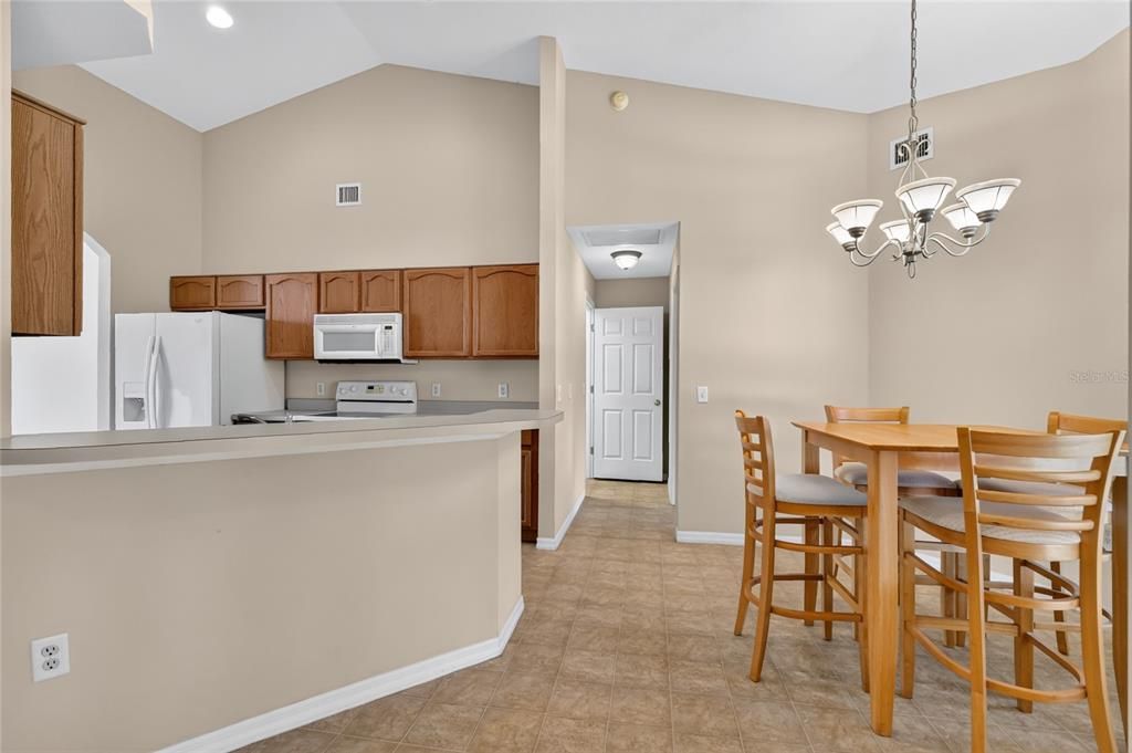 For Sale: $345,000 (3 beds, 2 baths, 1714 Square Feet)