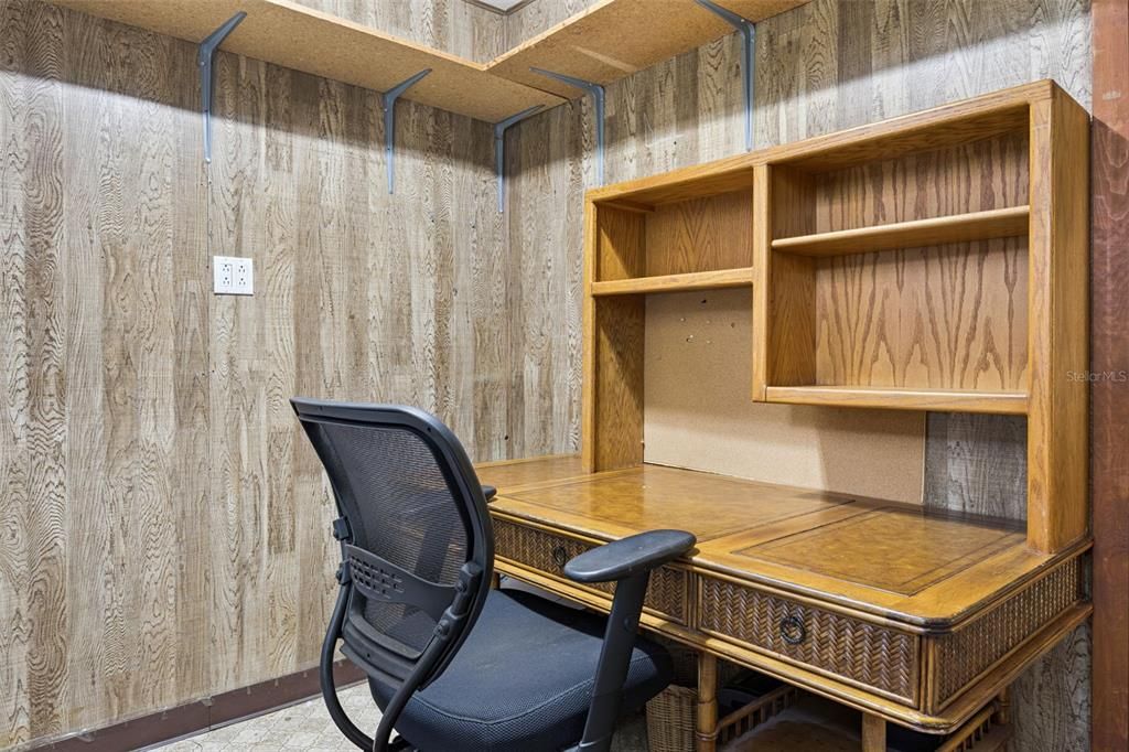 For Sale: $279,900 (2 beds, 2 baths, 1463 Square Feet)
