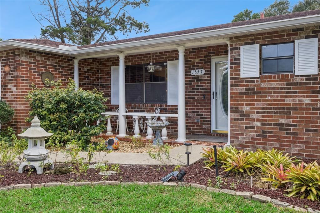 For Sale: $279,900 (2 beds, 2 baths, 1463 Square Feet)