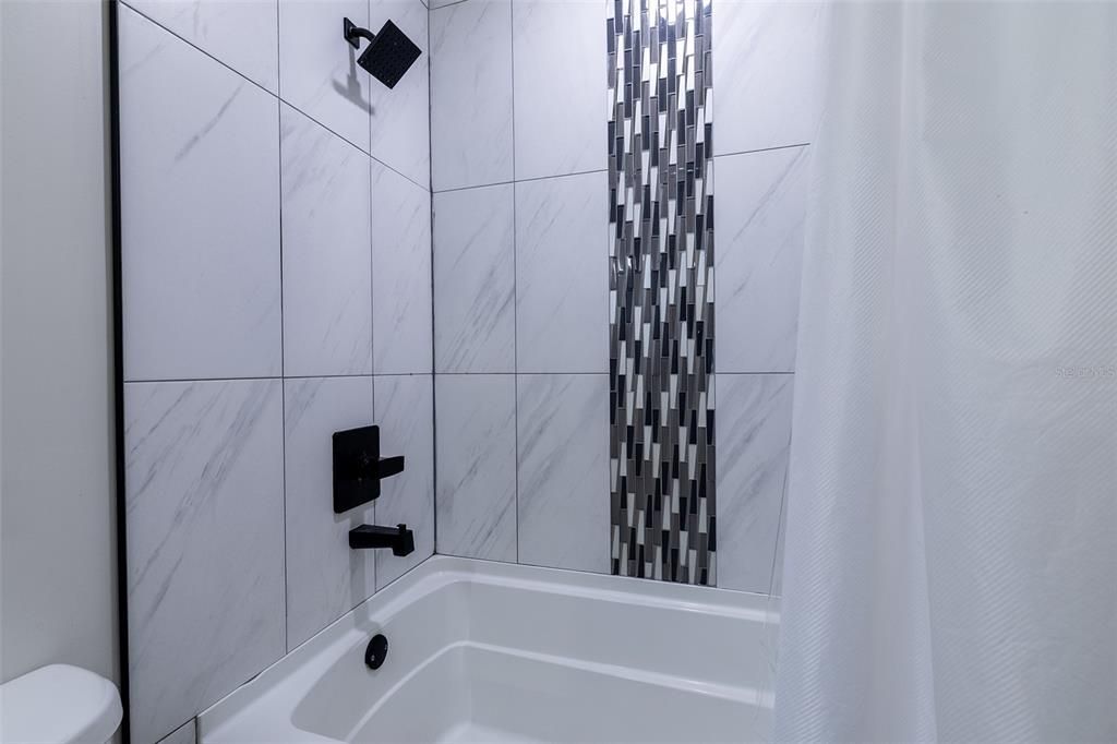 На продажу: $324,900 (3 спален, 2 ванн, 1505 Квадратных фут)
