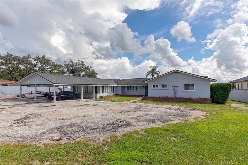 For Sale: $1,225,000 (4 beds, 2 baths, 2665 Square Feet)