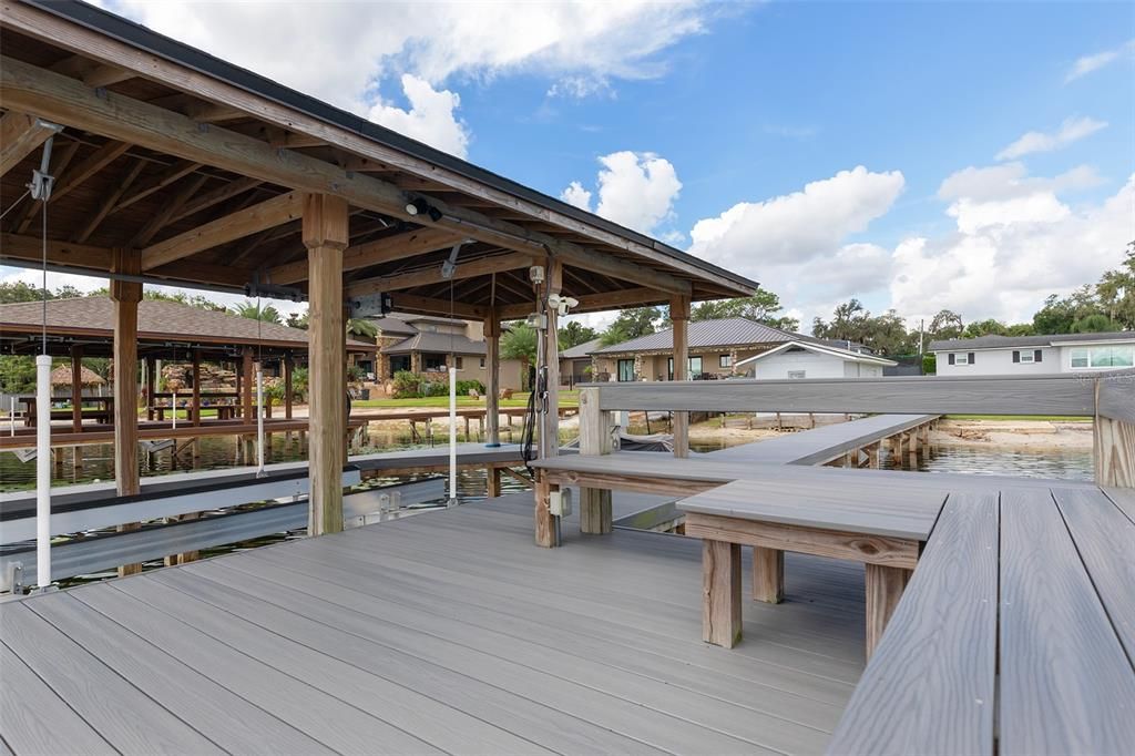 For Sale: $1,225,000 (4 beds, 2 baths, 2665 Square Feet)