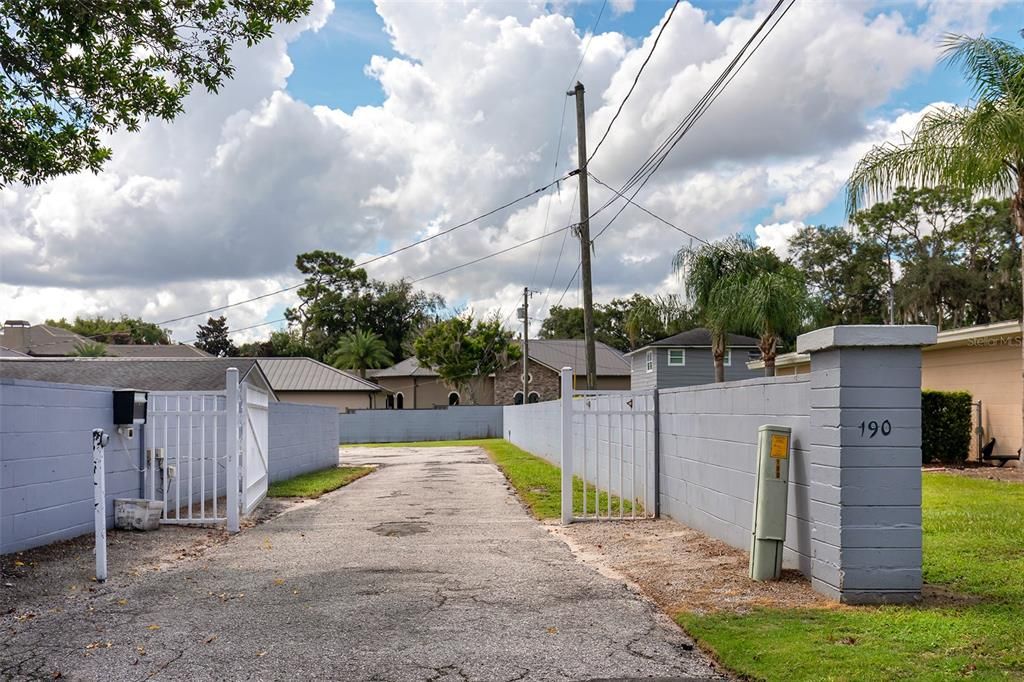 For Sale: $1,225,000 (4 beds, 2 baths, 2665 Square Feet)