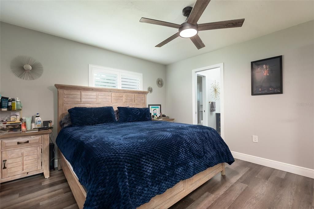 For Sale: $1,225,000 (4 beds, 2 baths, 2665 Square Feet)