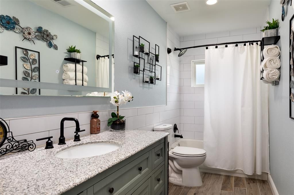 For Sale: $1,225,000 (4 beds, 2 baths, 2665 Square Feet)