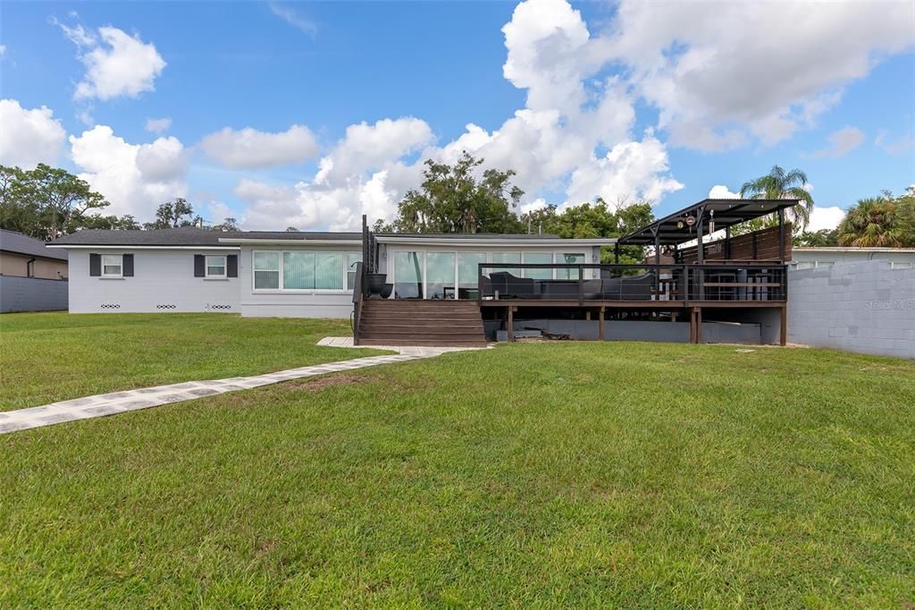 For Sale: $1,225,000 (4 beds, 2 baths, 2665 Square Feet)