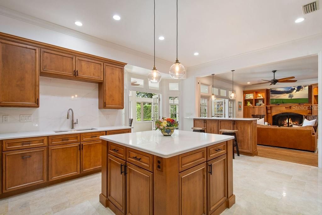 En Venta: $2,095,000 (4 camas, 4 baños, 3776 Pies cuadrados)