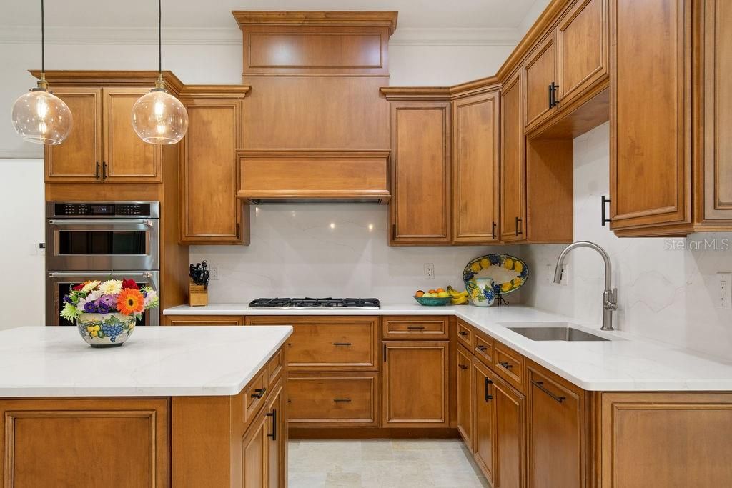 En Venta: $2,095,000 (4 camas, 4 baños, 3776 Pies cuadrados)