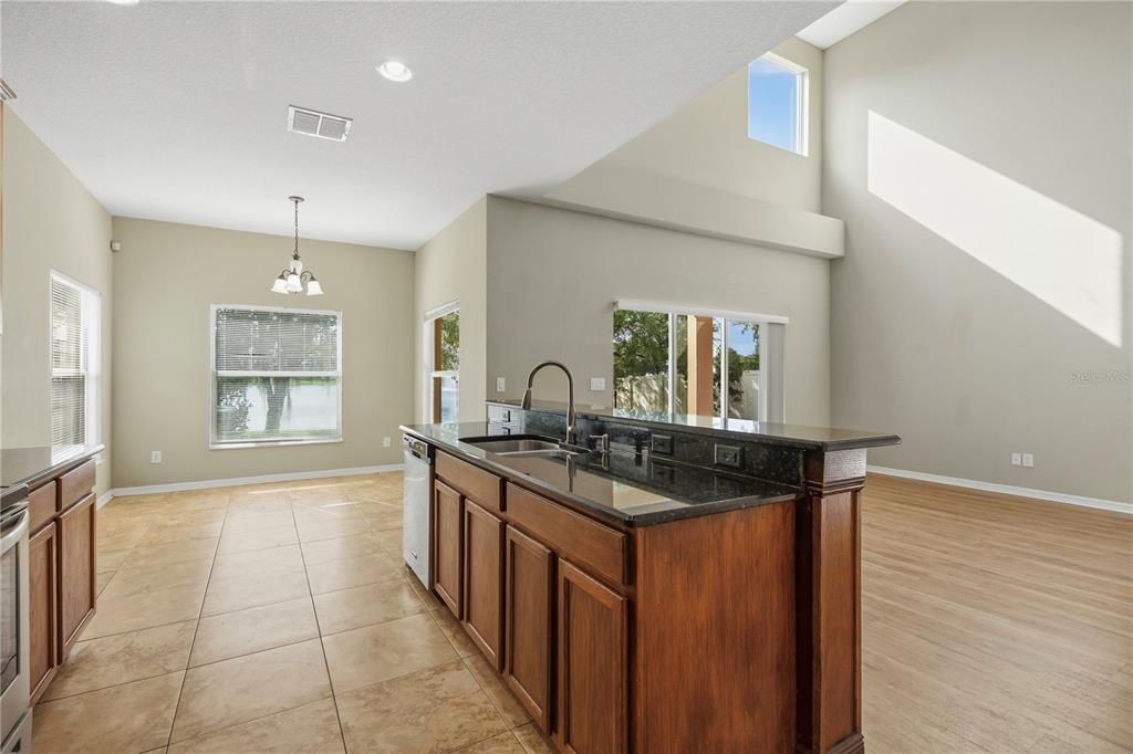 For Sale: $579,000 (5 beds, 3 baths, 2453 Square Feet)