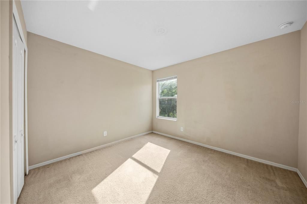 For Sale: $579,000 (5 beds, 3 baths, 2453 Square Feet)