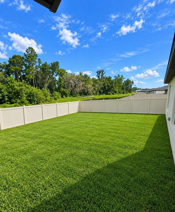 For Sale: $324,900 (4 beds, 2 baths, 1918 Square Feet)