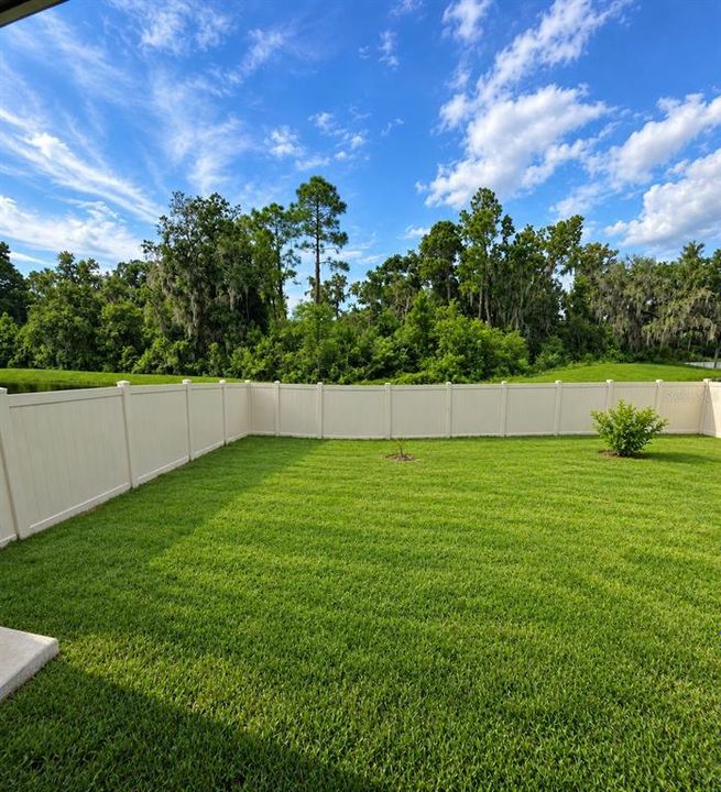 For Sale: $324,900 (4 beds, 2 baths, 1918 Square Feet)