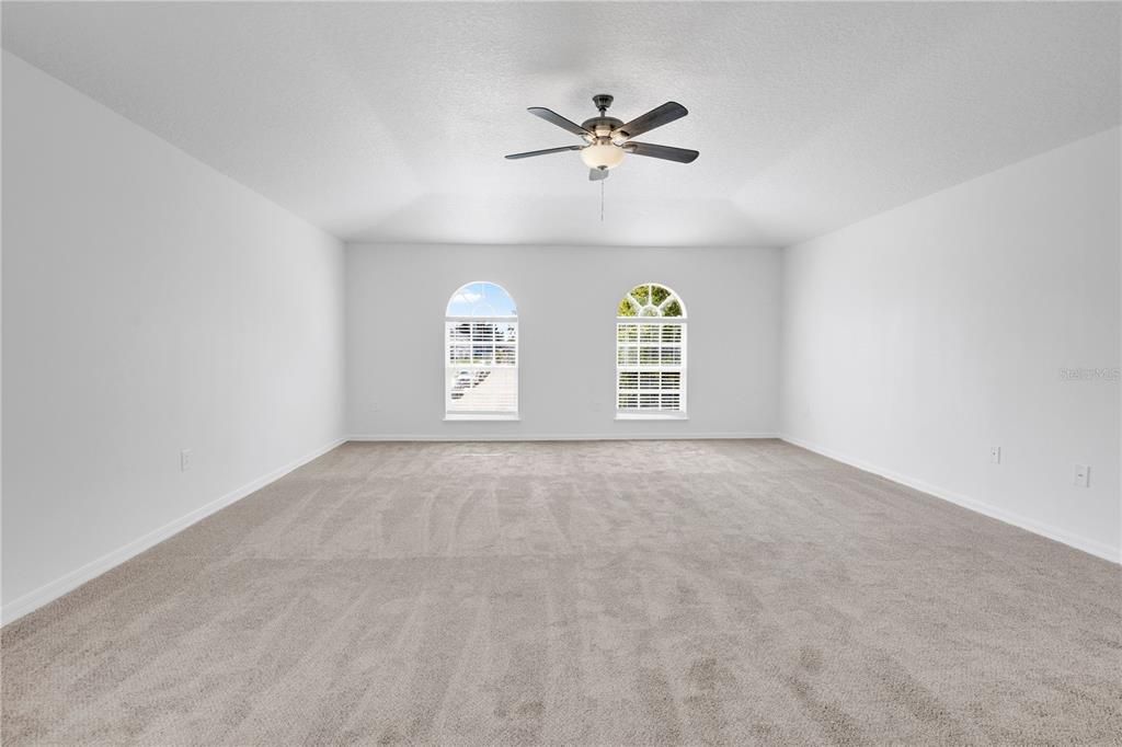 For Sale: $399,900 (4 beds, 3 baths, 3010 Square Feet)