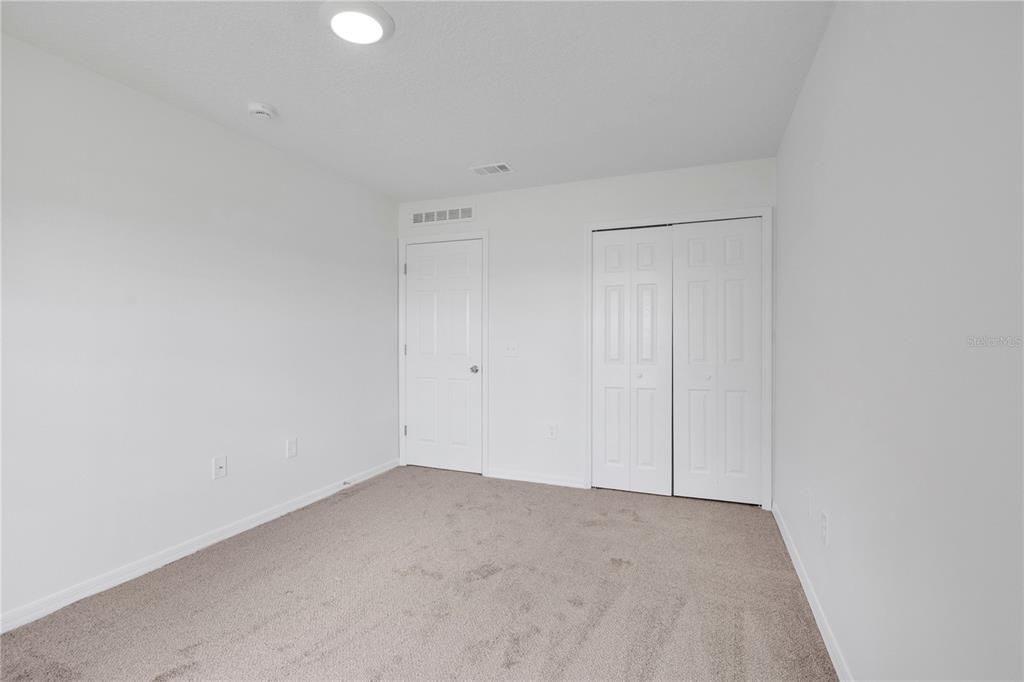 For Sale: $399,900 (4 beds, 3 baths, 3010 Square Feet)