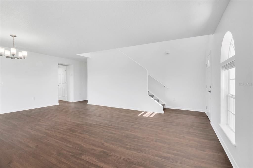 For Sale: $399,900 (4 beds, 3 baths, 3010 Square Feet)