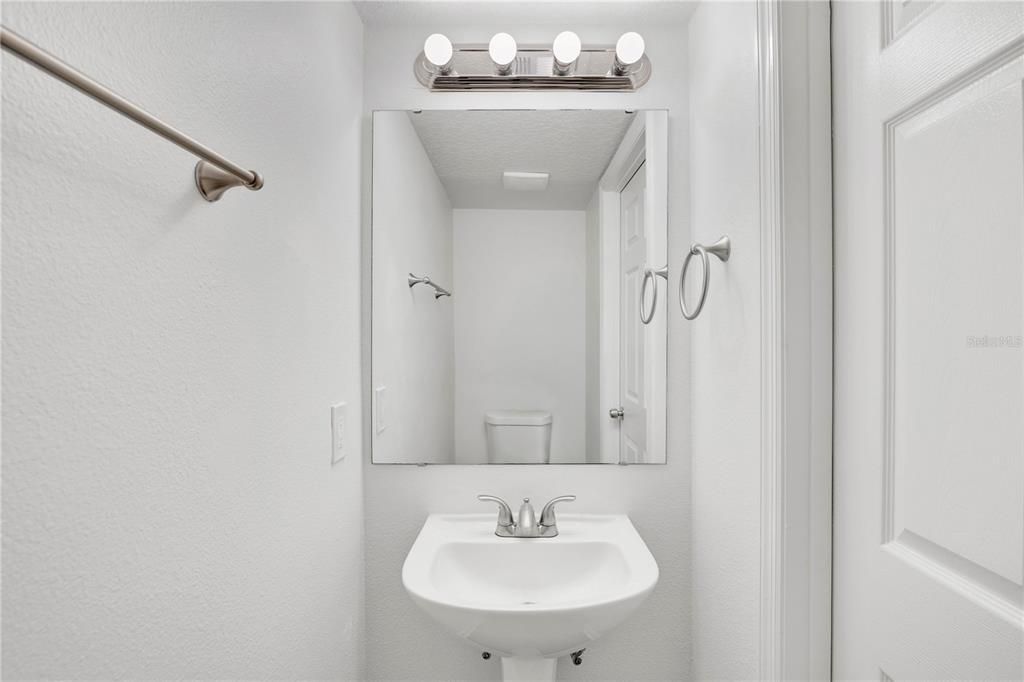For Sale: $399,900 (4 beds, 3 baths, 3010 Square Feet)