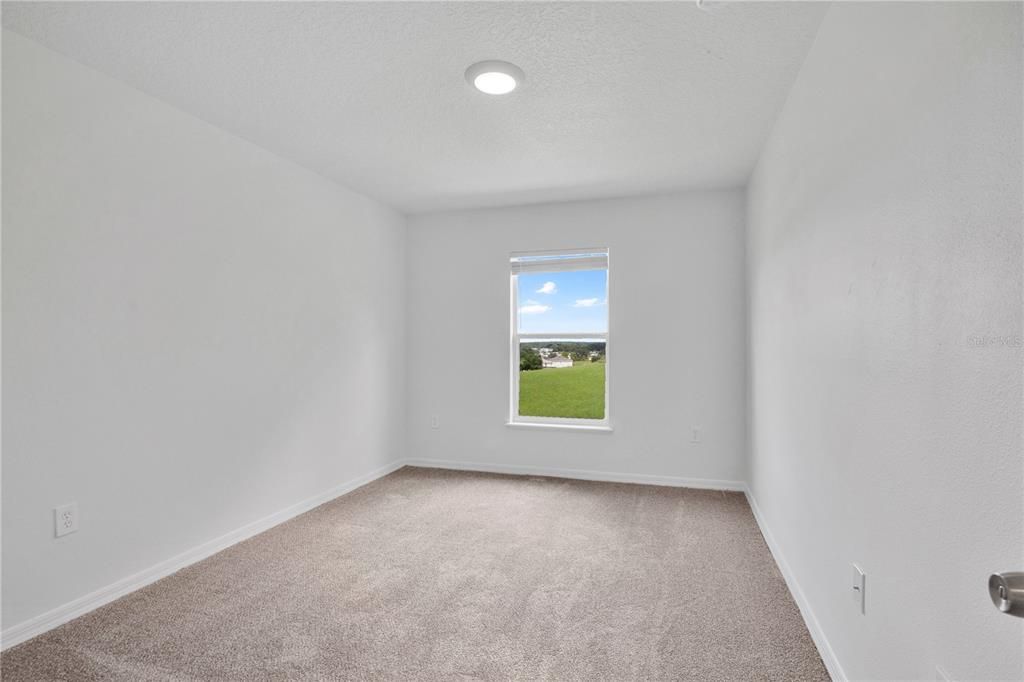 For Sale: $399,900 (4 beds, 3 baths, 3010 Square Feet)