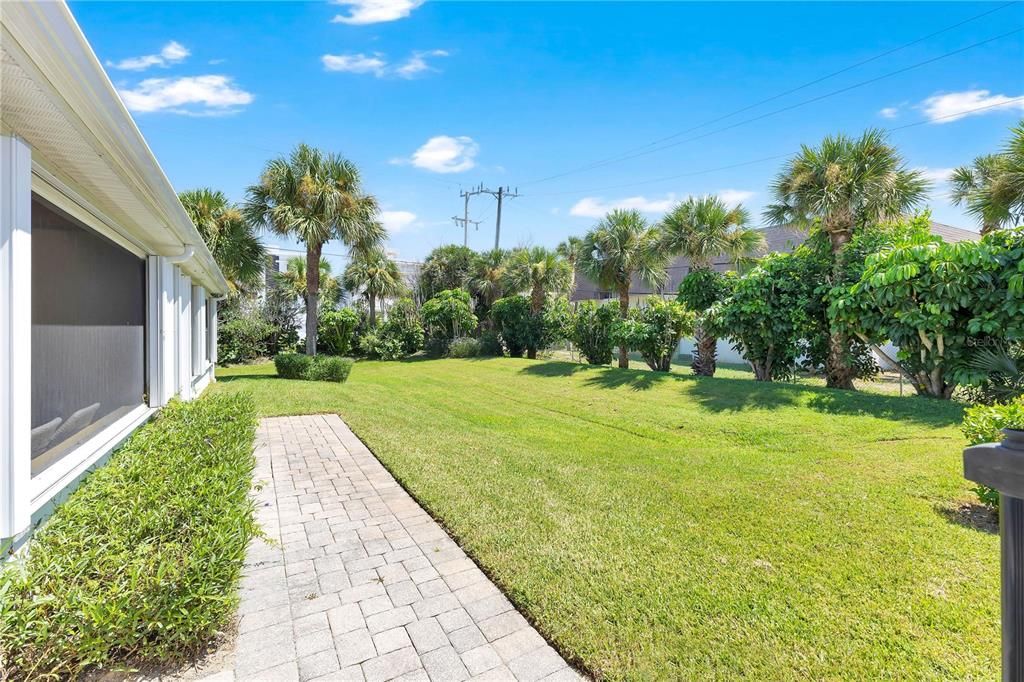 For Sale: $499,900 (3 beds, 3 baths, 2562 Square Feet)