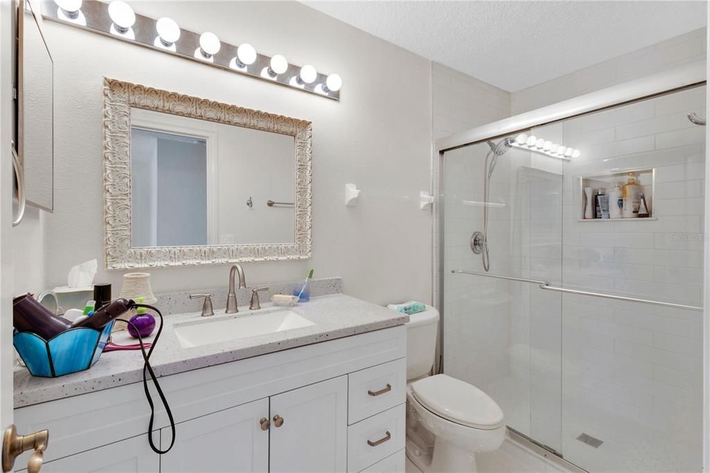For Sale: $499,900 (3 beds, 3 baths, 2562 Square Feet)