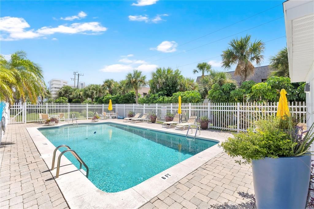 For Sale: $499,900 (3 beds, 3 baths, 2562 Square Feet)