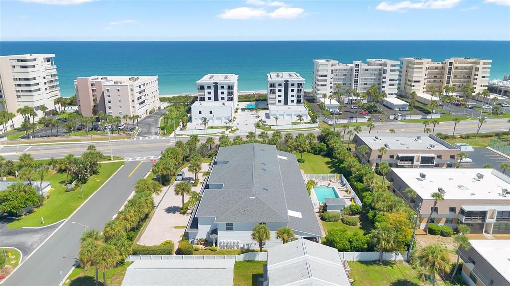 For Sale: $499,900 (3 beds, 3 baths, 2562 Square Feet)
