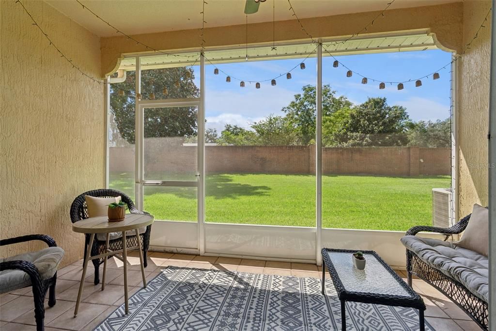 For Sale: $350,000 (2 beds, 2 baths, 1903 Square Feet)