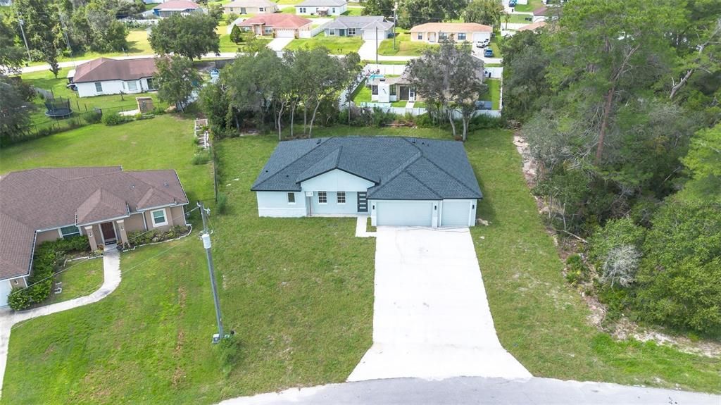 For Sale: $339,900 (4 beds, 3 baths, 1964 Square Feet)