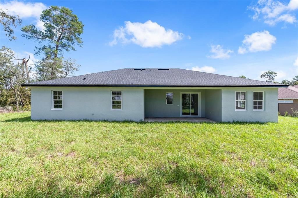 For Sale: $339,900 (4 beds, 3 baths, 1964 Square Feet)