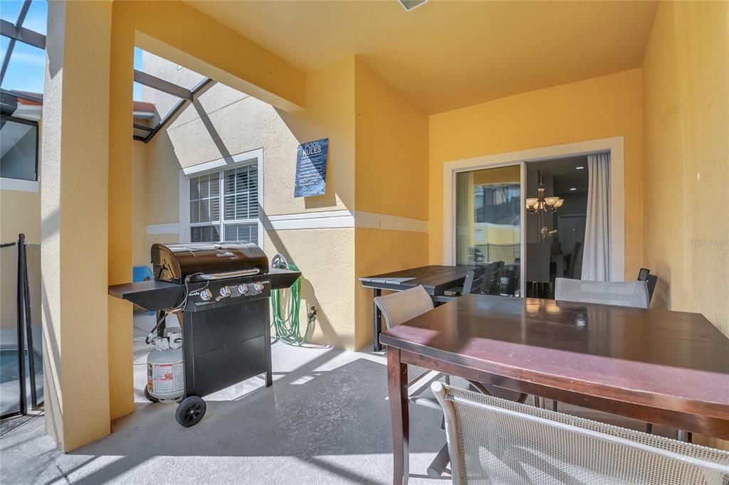 En Venta: $339,000 (4 camas, 3 baños, 1902 Pies cuadrados)