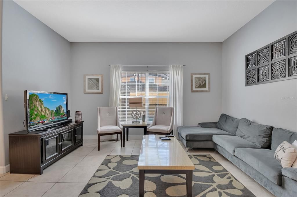 En Venta: $339,000 (4 camas, 3 baños, 1902 Pies cuadrados)