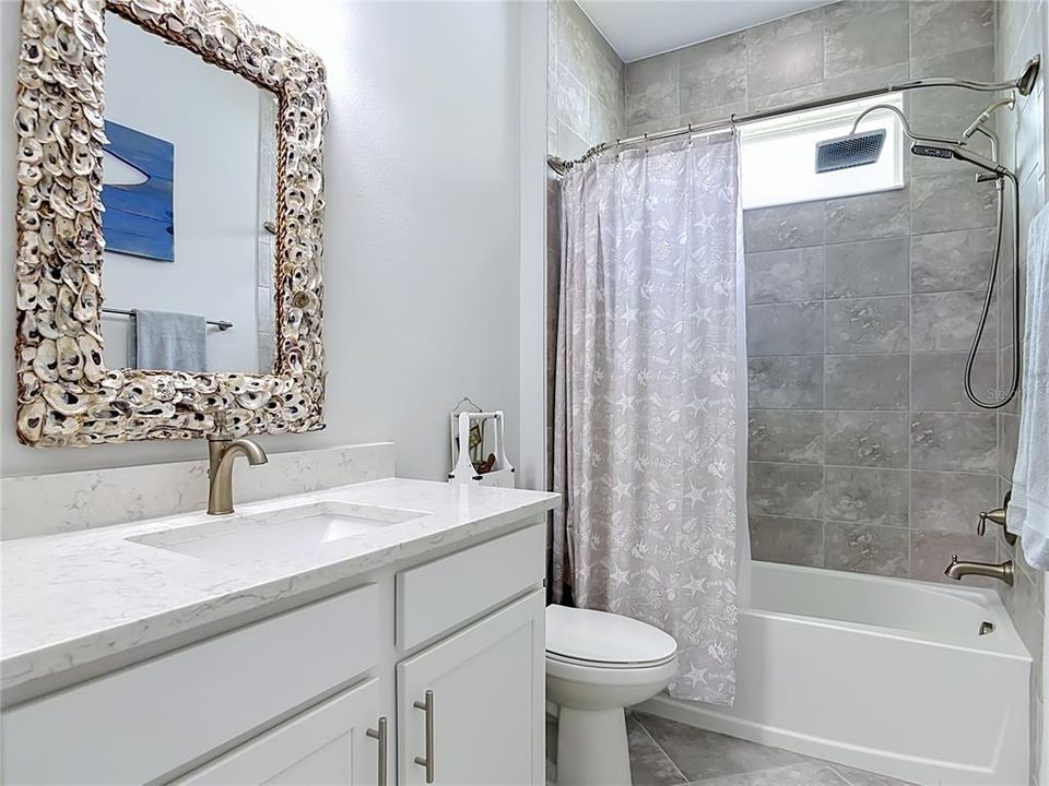 En Venta: $775,000 (2 camas, 2 baños, 2067 Pies cuadrados)
