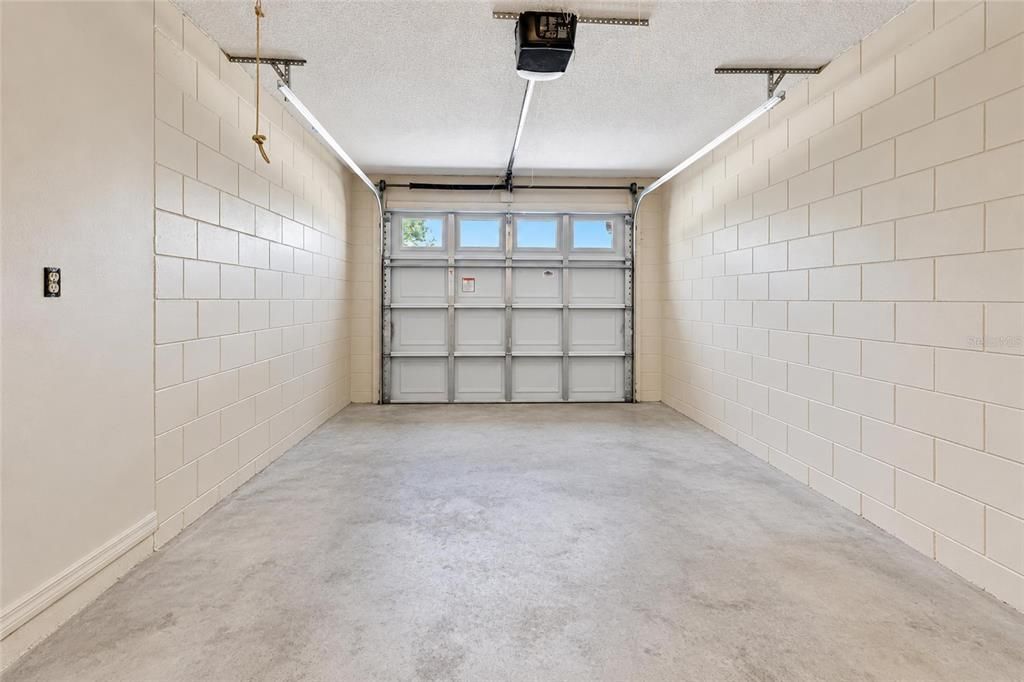 En Venta: $247,000 (2 camas, 2 baños, 1100 Pies cuadrados)