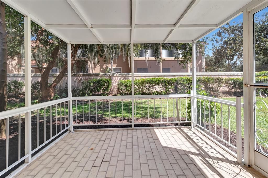 En Venta: $247,000 (2 camas, 2 baños, 1100 Pies cuadrados)