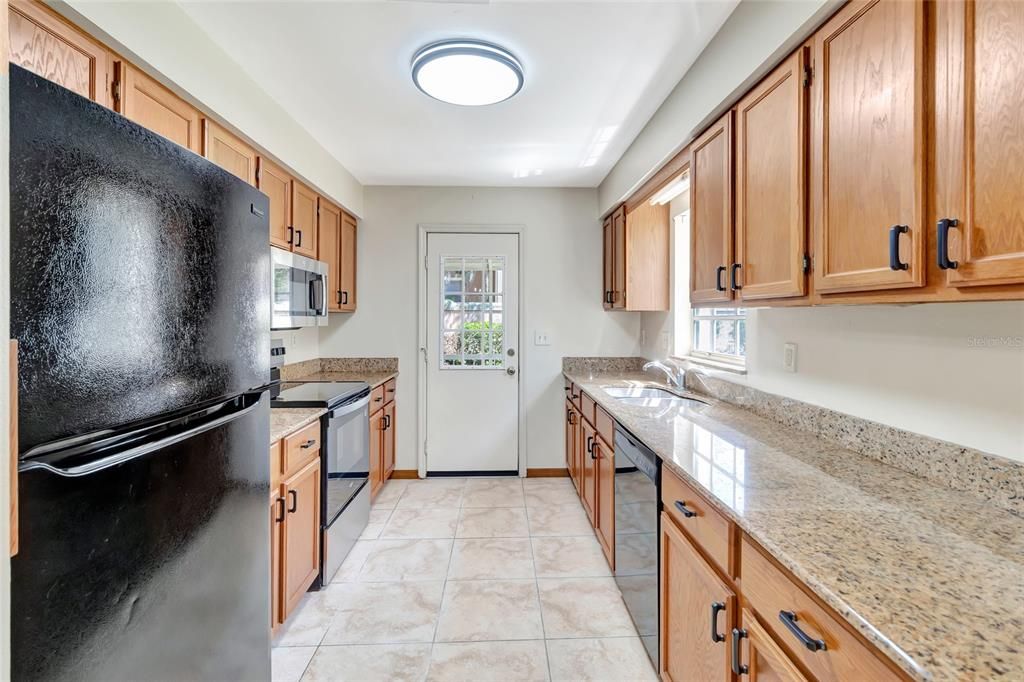 En Venta: $247,000 (2 camas, 2 baños, 1100 Pies cuadrados)