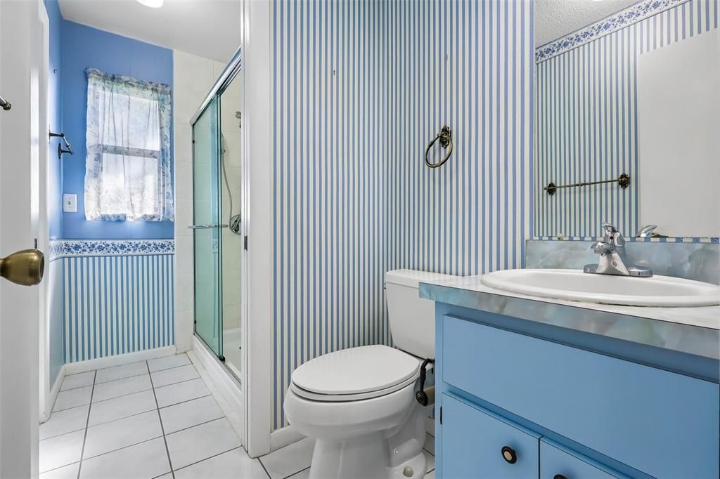 На продажу: $165,000 (2 спален, 2 ванн, 960 Квадратных фут)