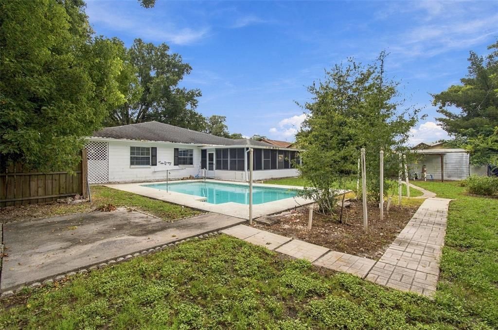 For Sale: $765,000 (10 beds, 0 baths, 2666 Square Feet)
