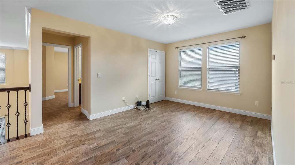 For Sale: $945,000 (4 beds, 3 baths, 3264 Square Feet)