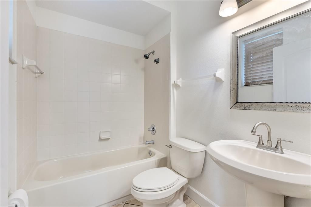 В аренду: $3,400 (5 спален, 4 ванн, 3602 Квадратных фут)