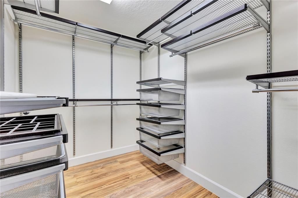 В аренду: $3,400 (5 спален, 4 ванн, 3602 Квадратных фут)