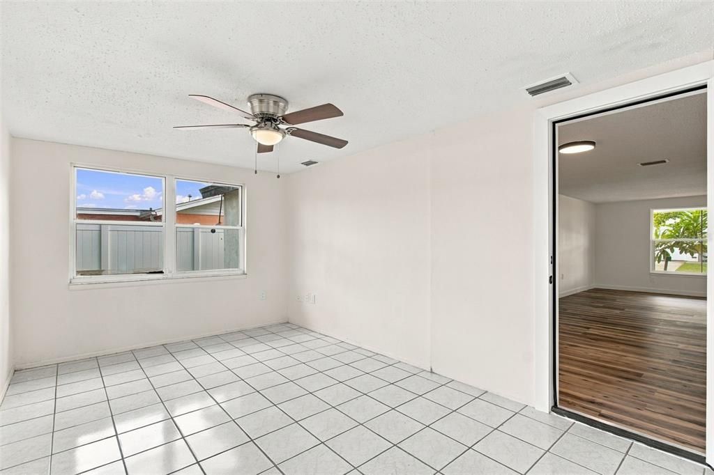 En Venta: $225,000 (2 camas, 1 baños, 1285 Pies cuadrados)