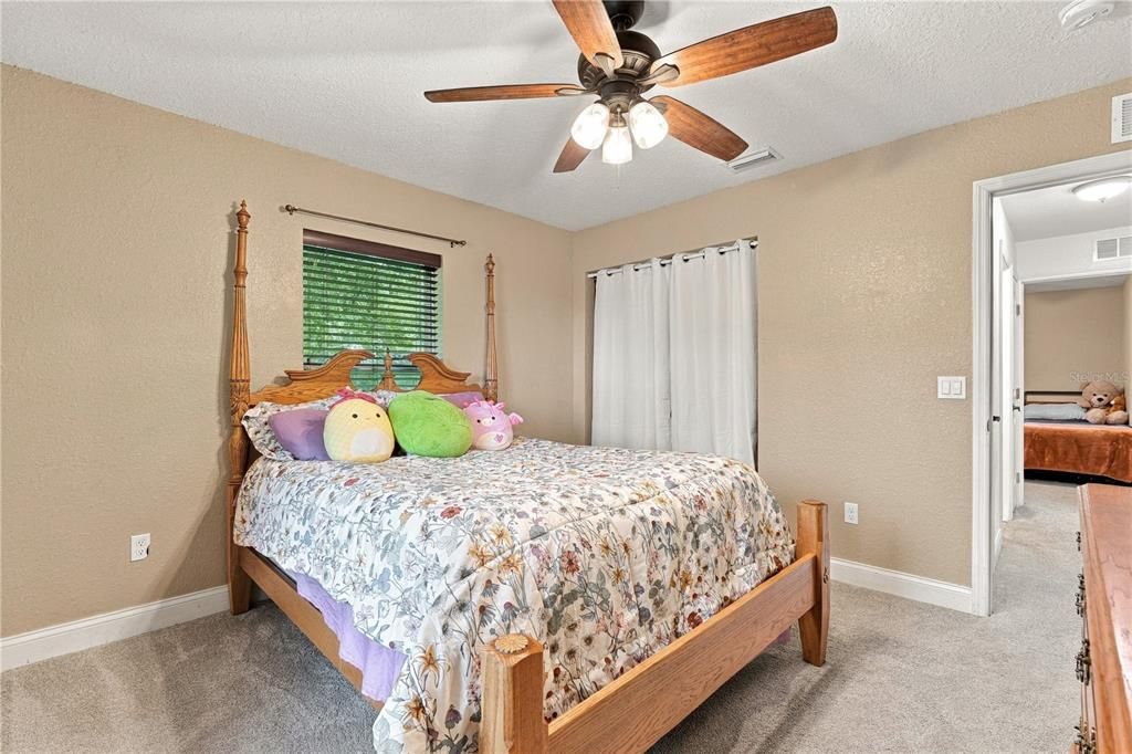 For Sale: $420,000 (3 beds, 2 baths, 1596 Square Feet)