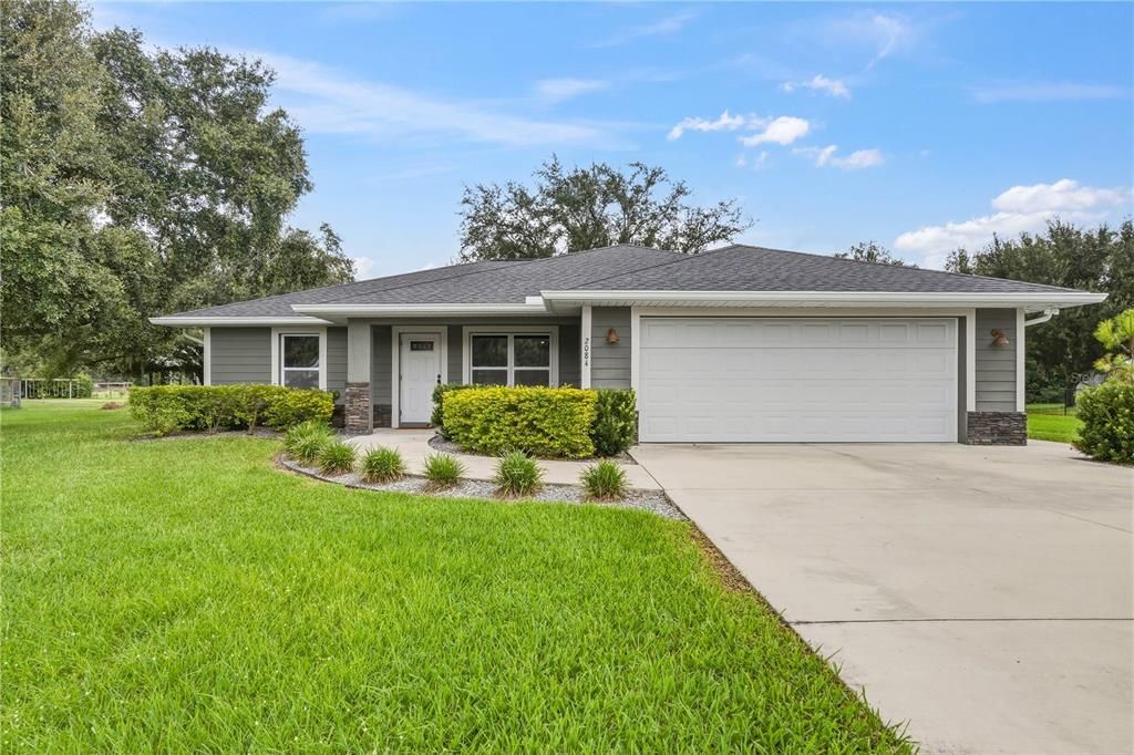 For Sale: $420,000 (3 beds, 2 baths, 1596 Square Feet)