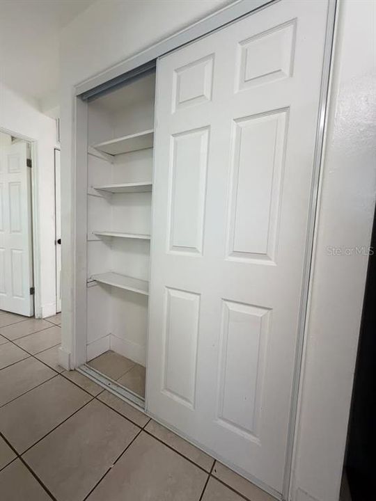 For Rent: $1,650 (3 beds, 1 baths, 768 Square Feet)