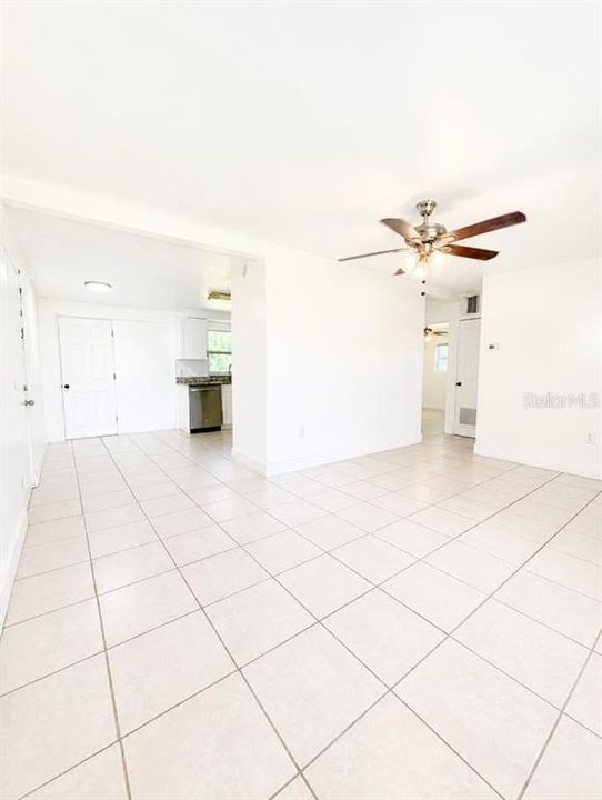 For Rent: $1,650 (3 beds, 1 baths, 768 Square Feet)