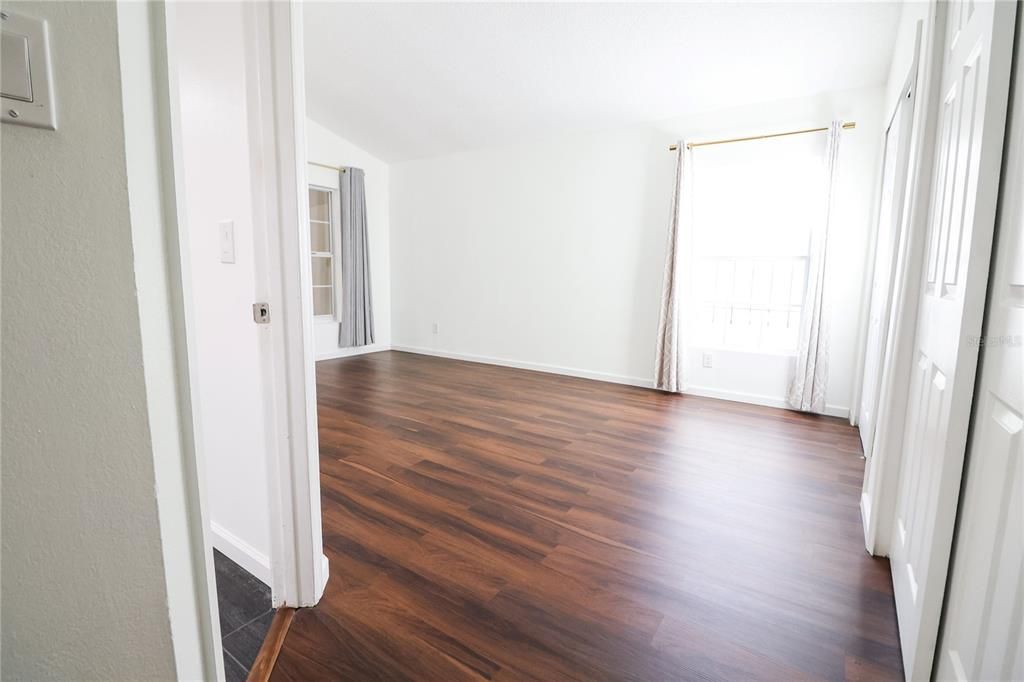 На продажу: $339,000 (3 спален, 3 ванн, 1570 Квадратных фут)